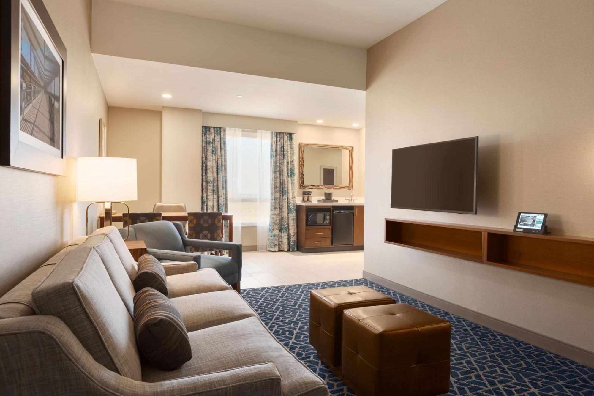 Embassy Suites By Hilton Denton Convention Center Extérieur photo